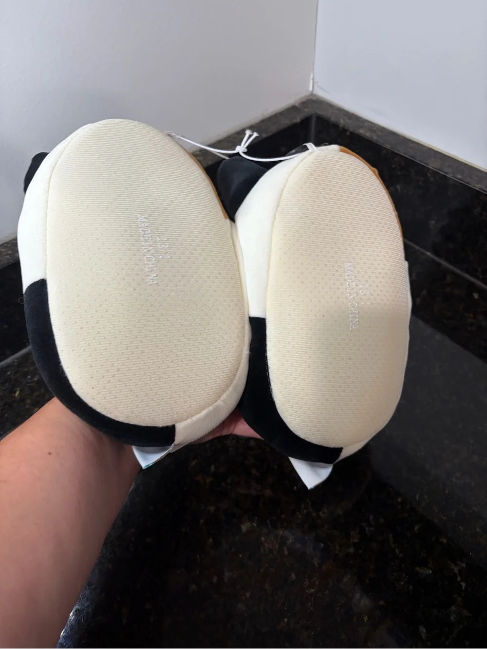 SQUISHMALLOWS NWT Kids Calico Cat Slippers - Cream, Black & Orange